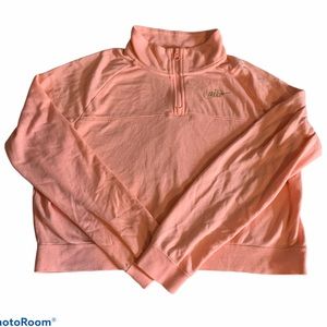 Nike half zip cropped pull over